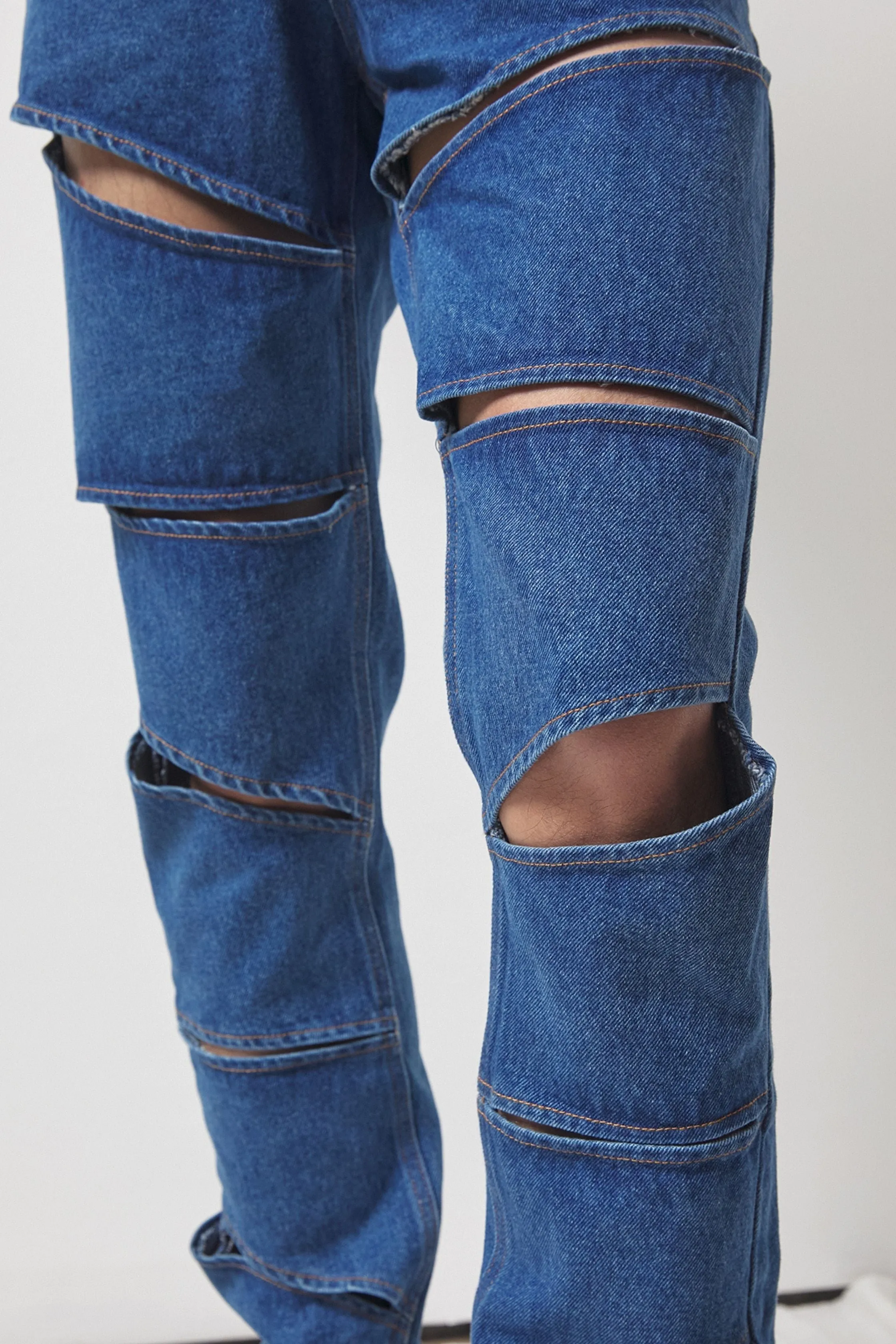 Barrie Cut-Out Jeans