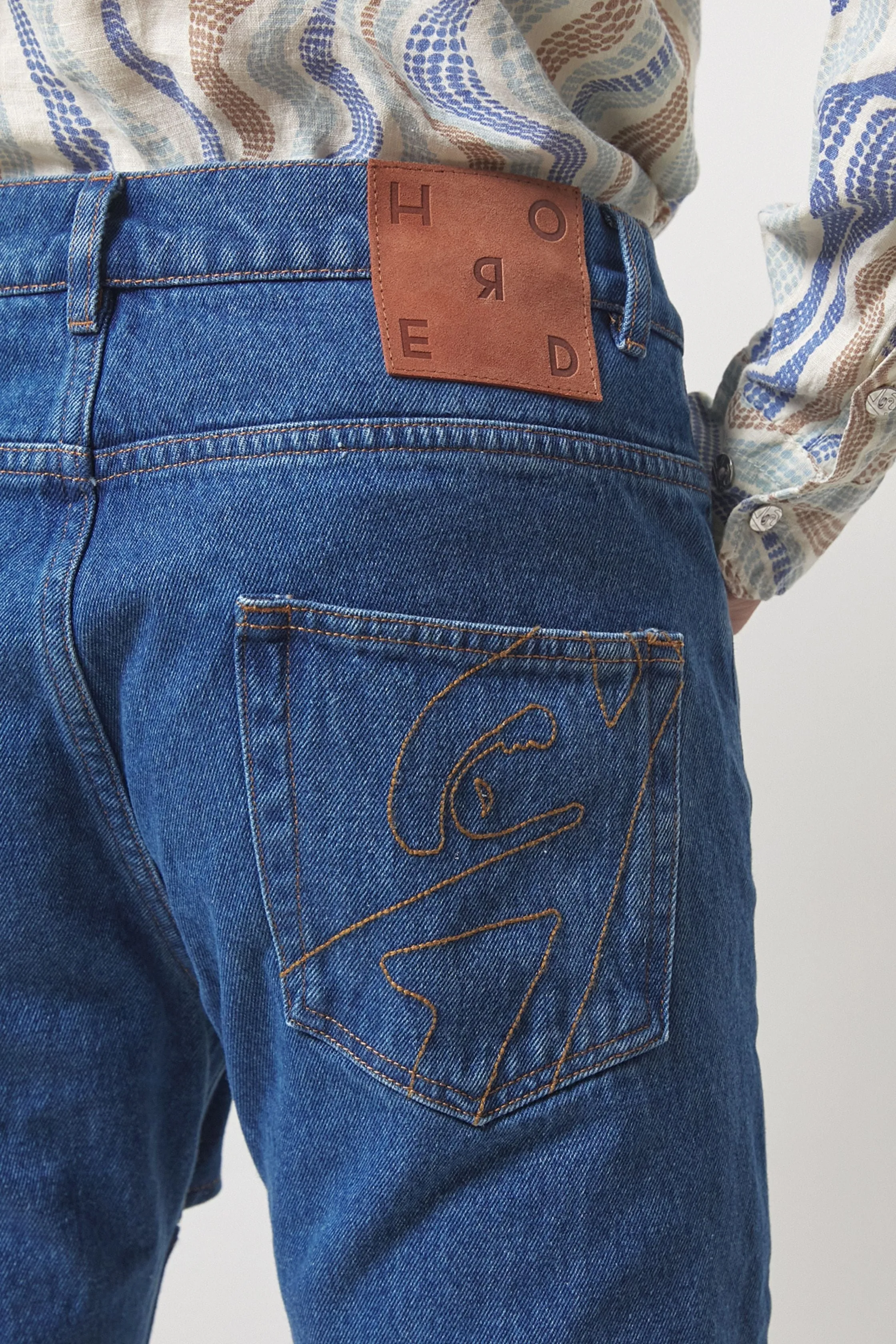 Barrie Cut-Out Jeans