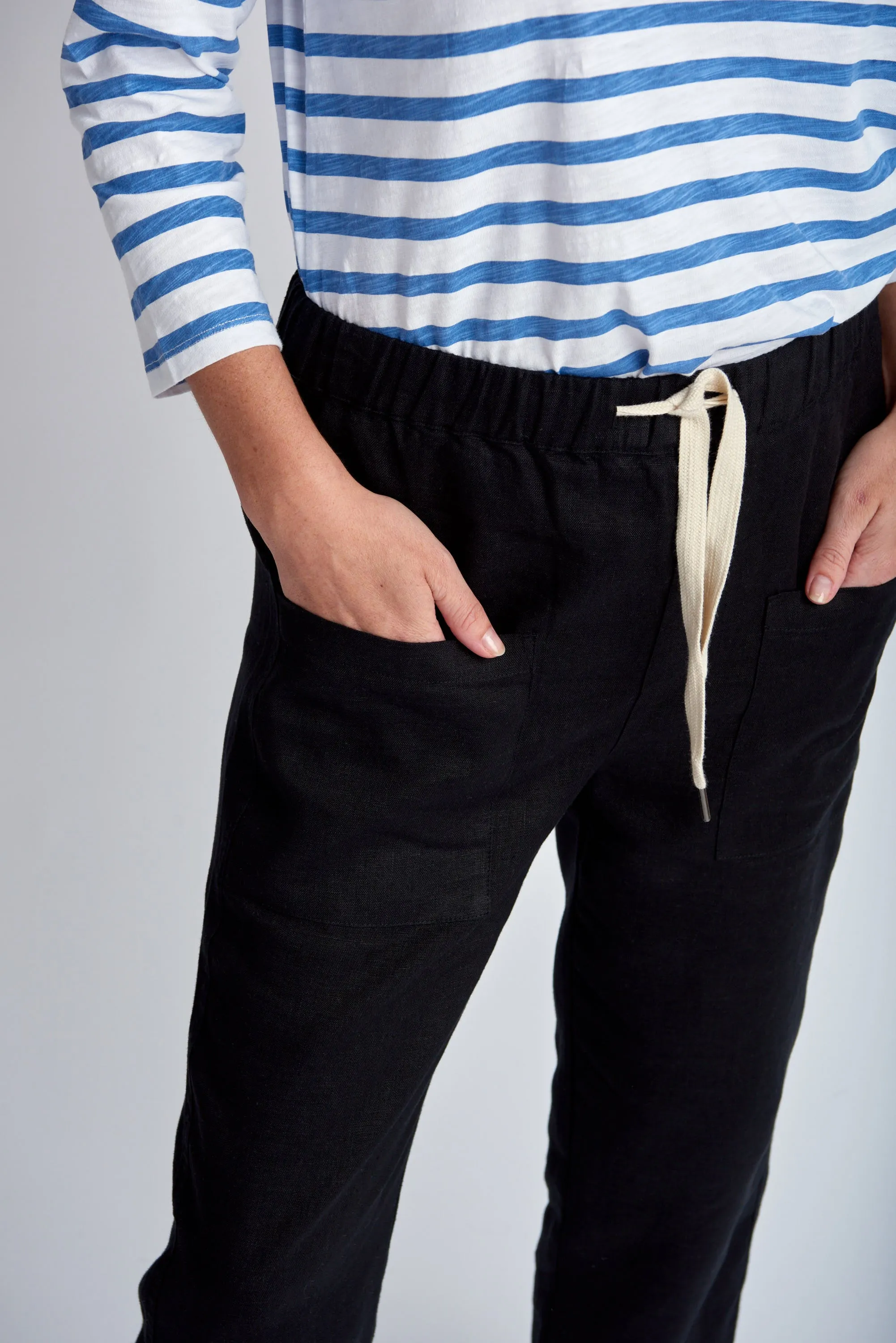 Casual Cropped Linen Pant Black