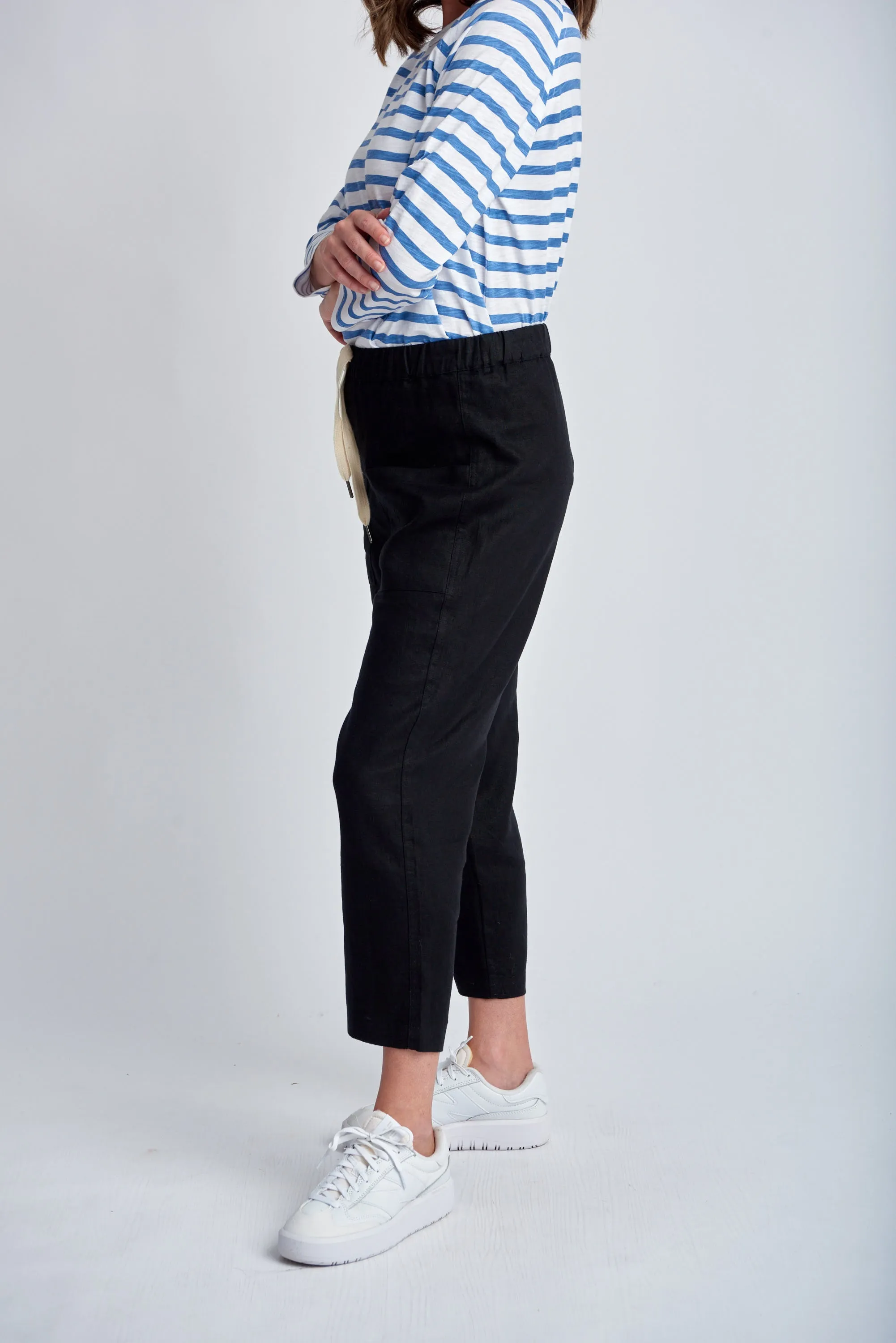 Casual Cropped Linen Pant Black