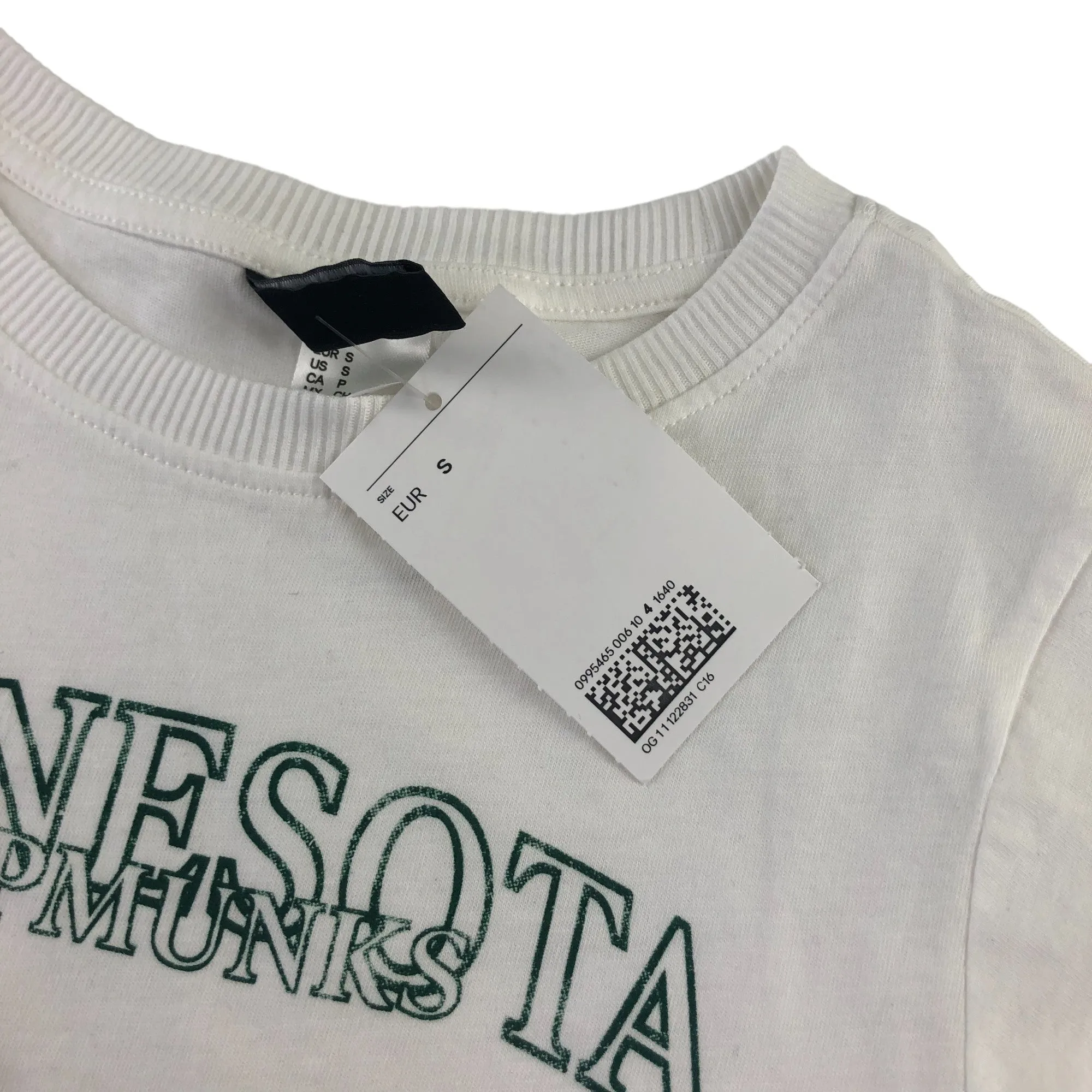 H&M t-shirt womens size S white cropped Minnesota Chipmunks cotton