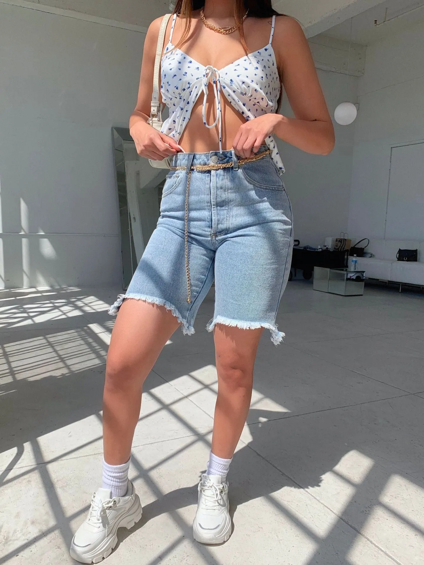High Waist Irregular Tassel Slim Fit Solid Color Straight Leg Denim Shorts Wholesale Jeans