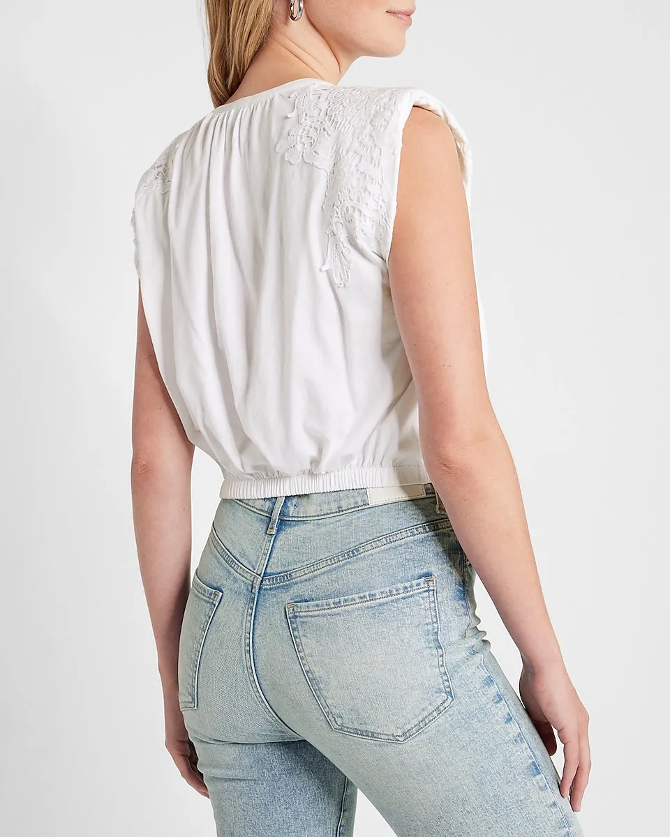 Lace Strong Shoulder Cropped Top in White
