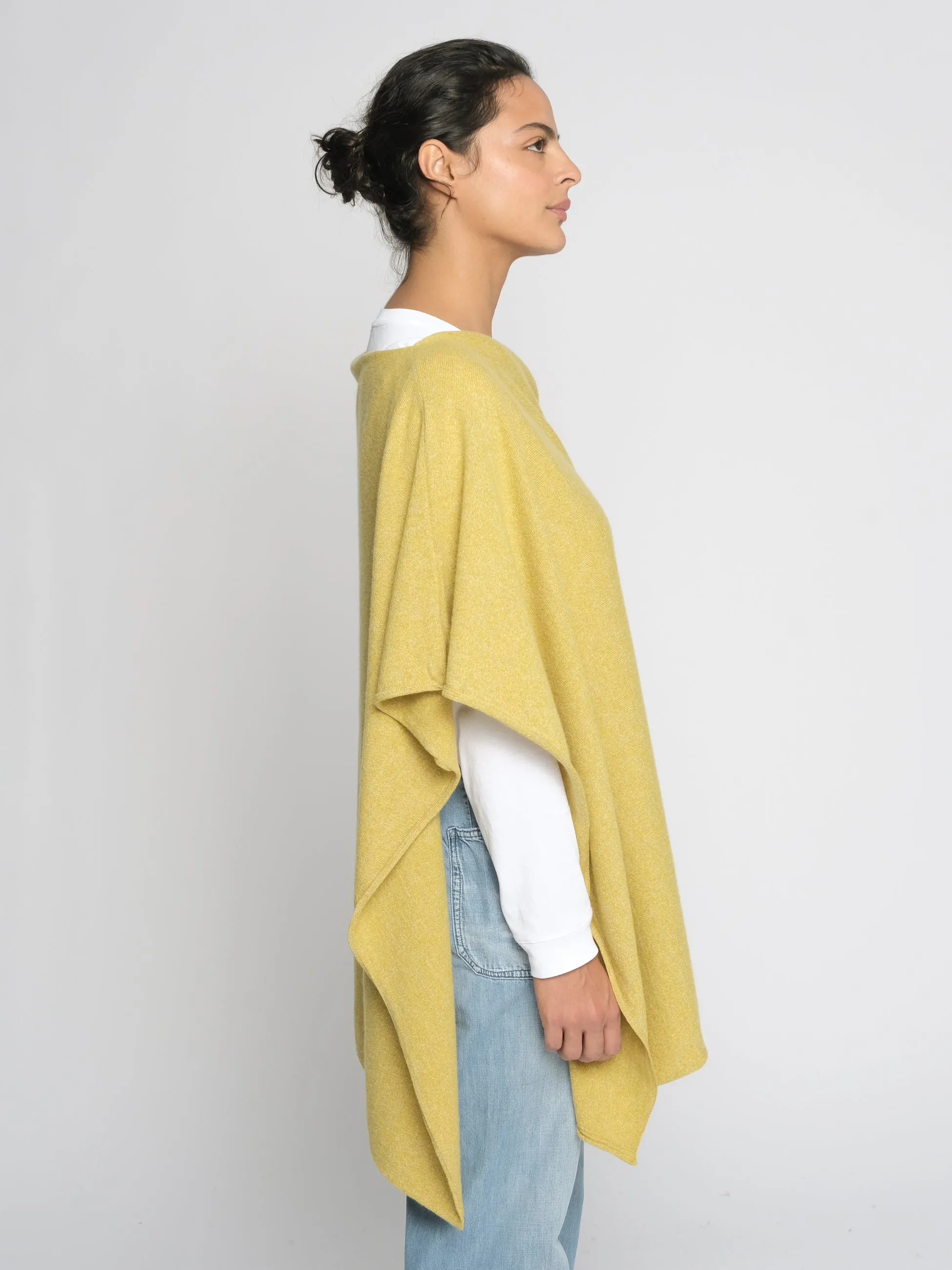 THE CLASSIC PONCHO | Marled Yellow