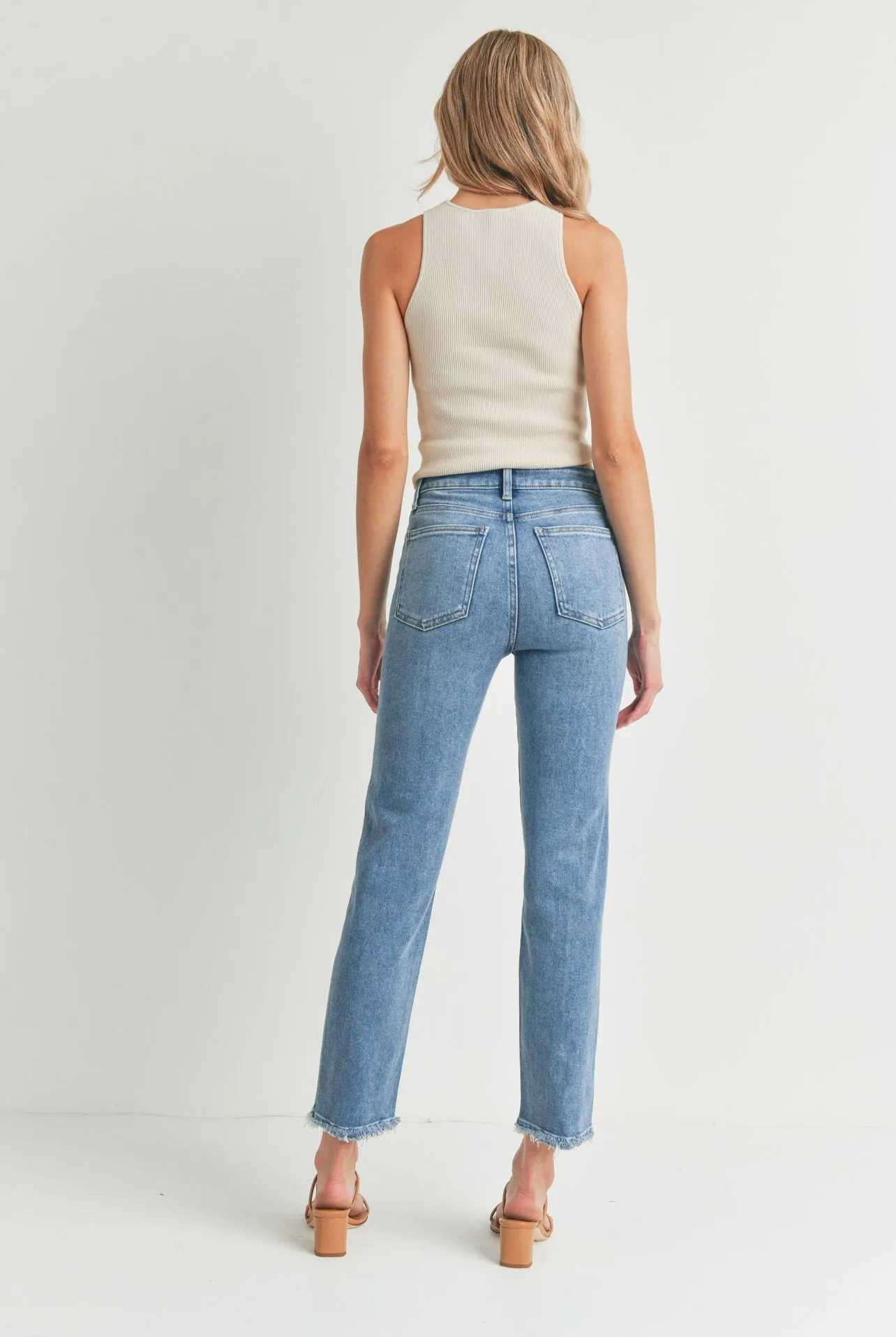 The Girlfriend Jean (Medium Wash)