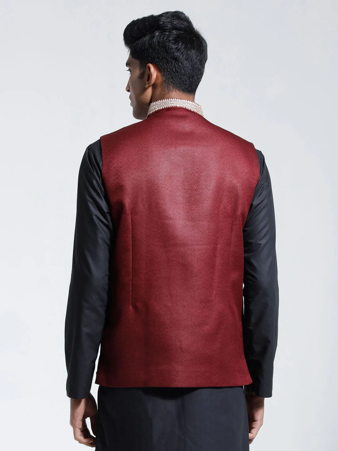 VASTRAMAY Men's Maroon Jute Nehru Jacket